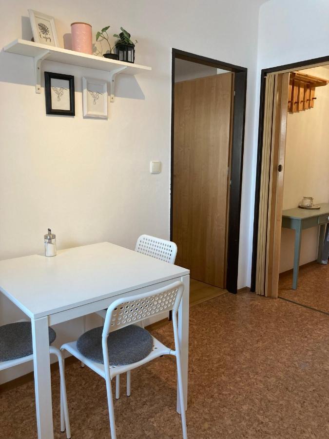 Apartman Centrum Jicin Luaran gambar